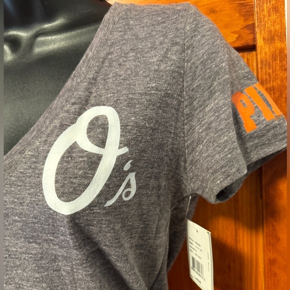 Victoria’s Secret PINK Baltimore Orioles tee. Sz L. NWT - Picture 3 of 4